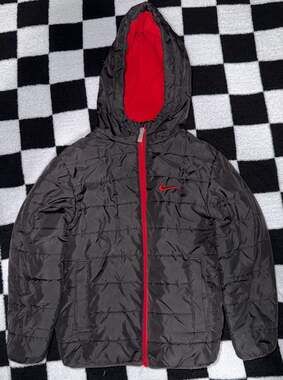 Nike Boys Black and Red Hooded Fleece-Lined Puffer Jacket Size 6